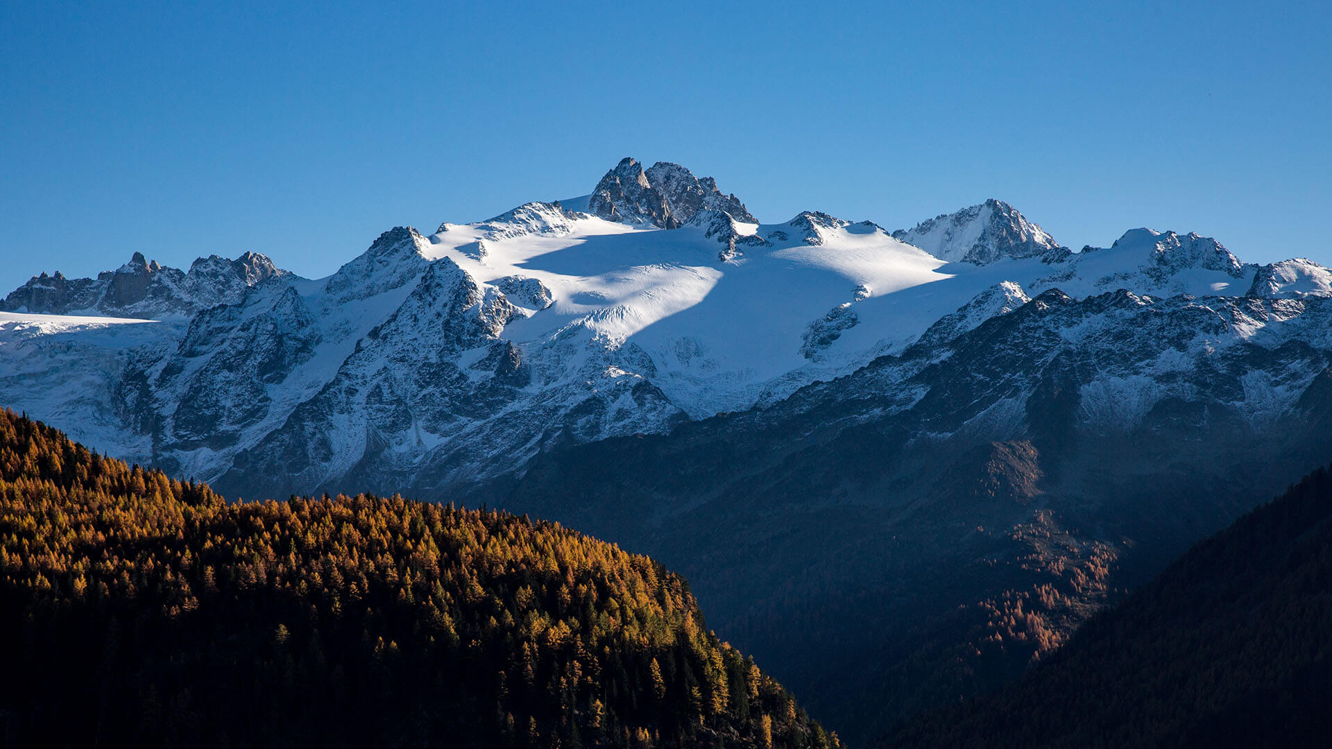 Night skiing and torchlight descent